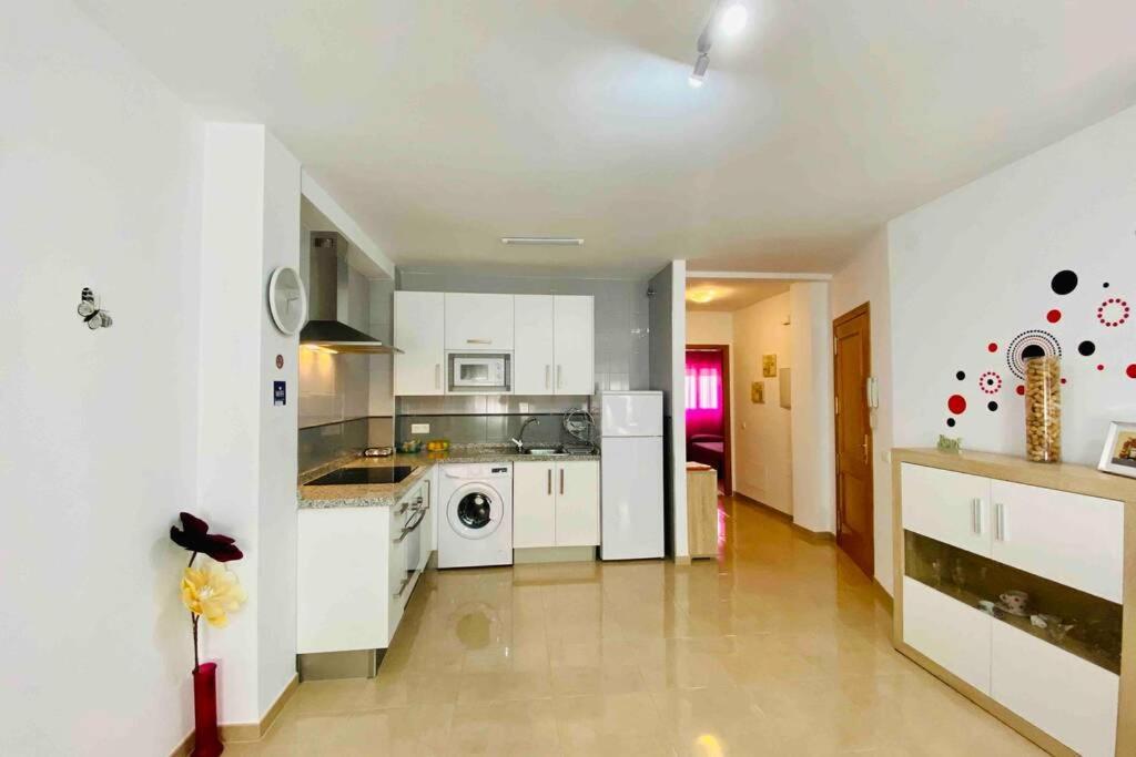 “Smile Nerja” Chic Apartment With Wifi, 4 Guests Zewnętrze zdjęcie